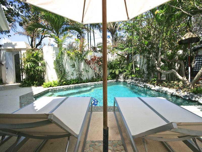 Villa Pantai Indah Canggu  Luaran gambar